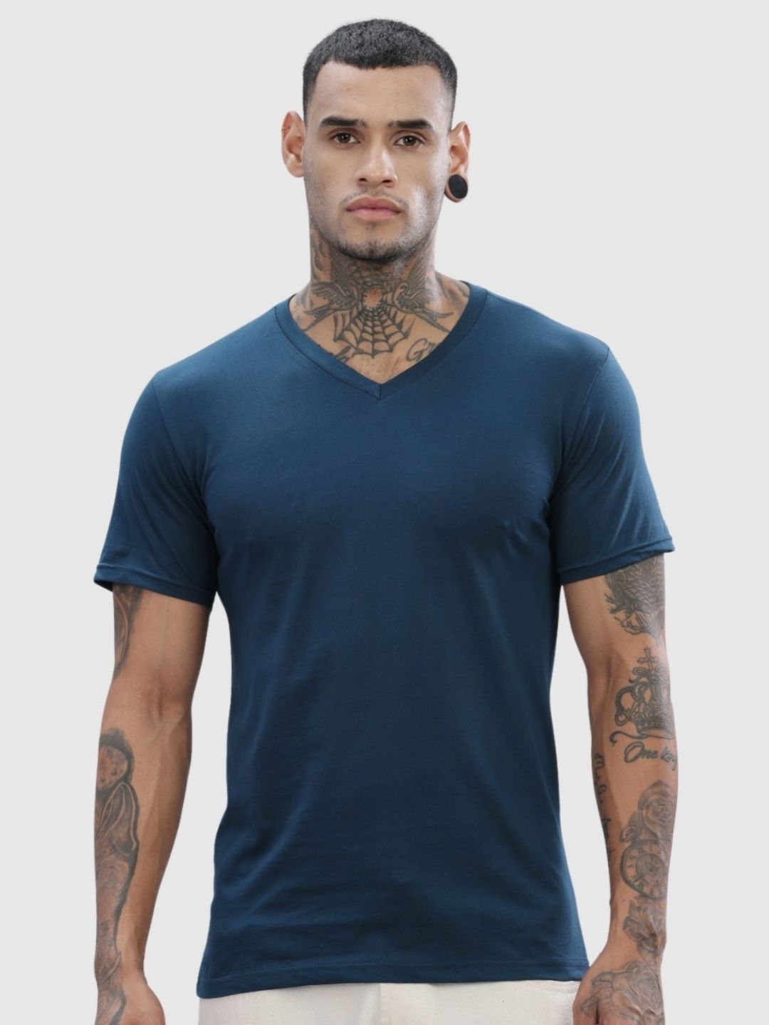 ADRO Lelaki Solid V-Neck Cotton T-shirt