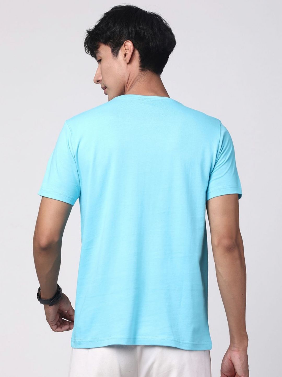 ADRO Men Graphic Printed Round Neck T-shirt