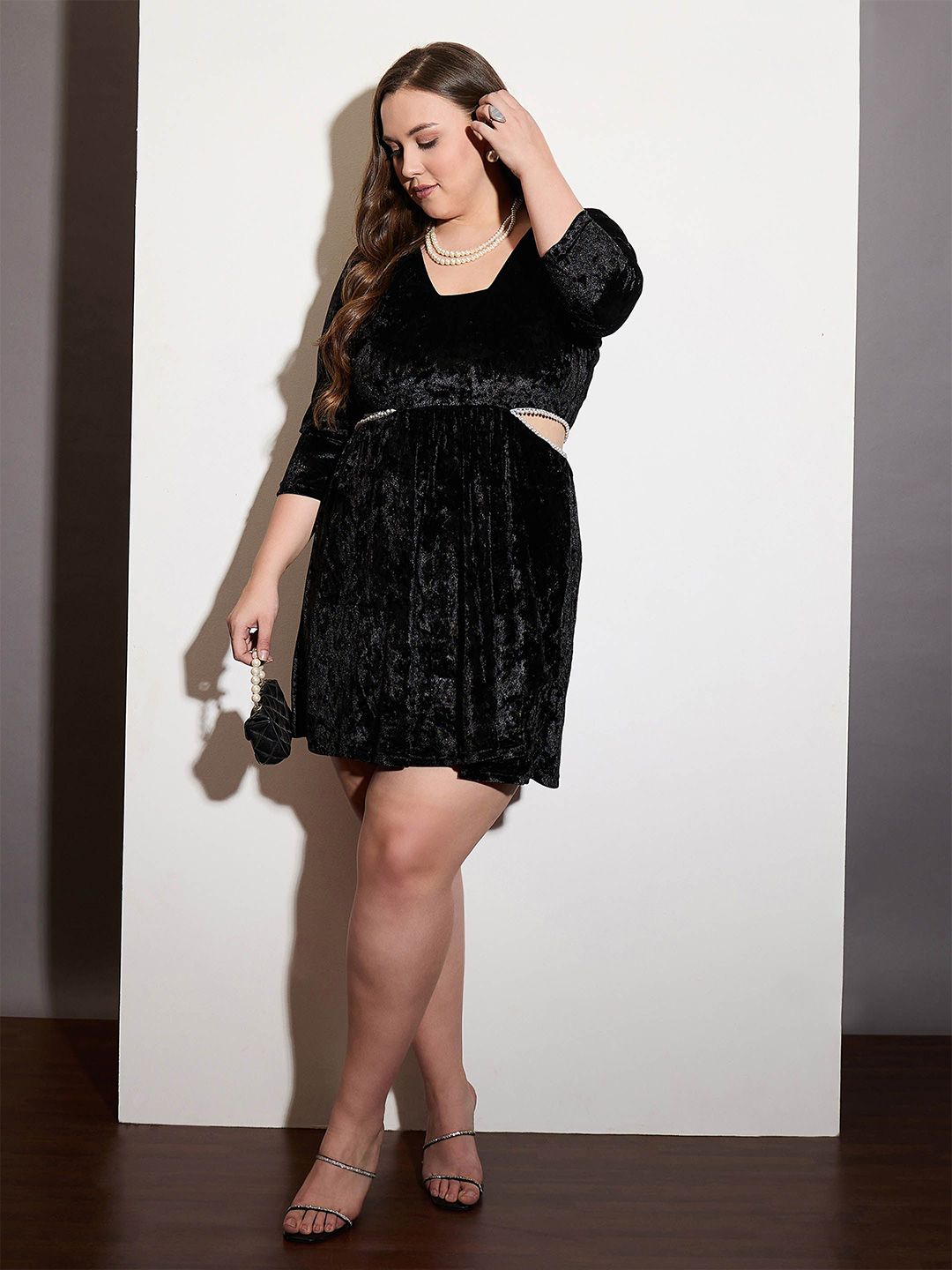 SASSAFRAS Curve Women Embellished Velvet Fit & Flare Dress