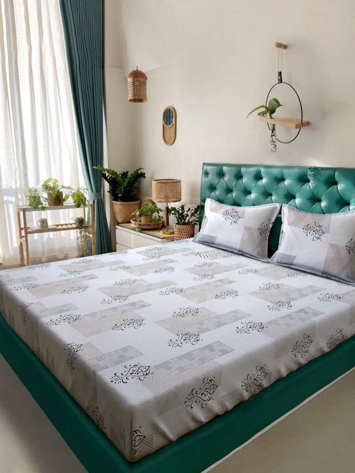 Myntra Elegant Homes Motif Etnik Kelabu Policotton 300 TC Cadar Halus King dengan 2 Sarung Bantal-98 x 89 inci