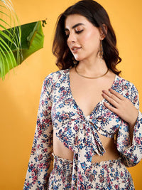 Berrylush Floral Printed Long Sleeves Crop Top With Shorts Co-Ords Set