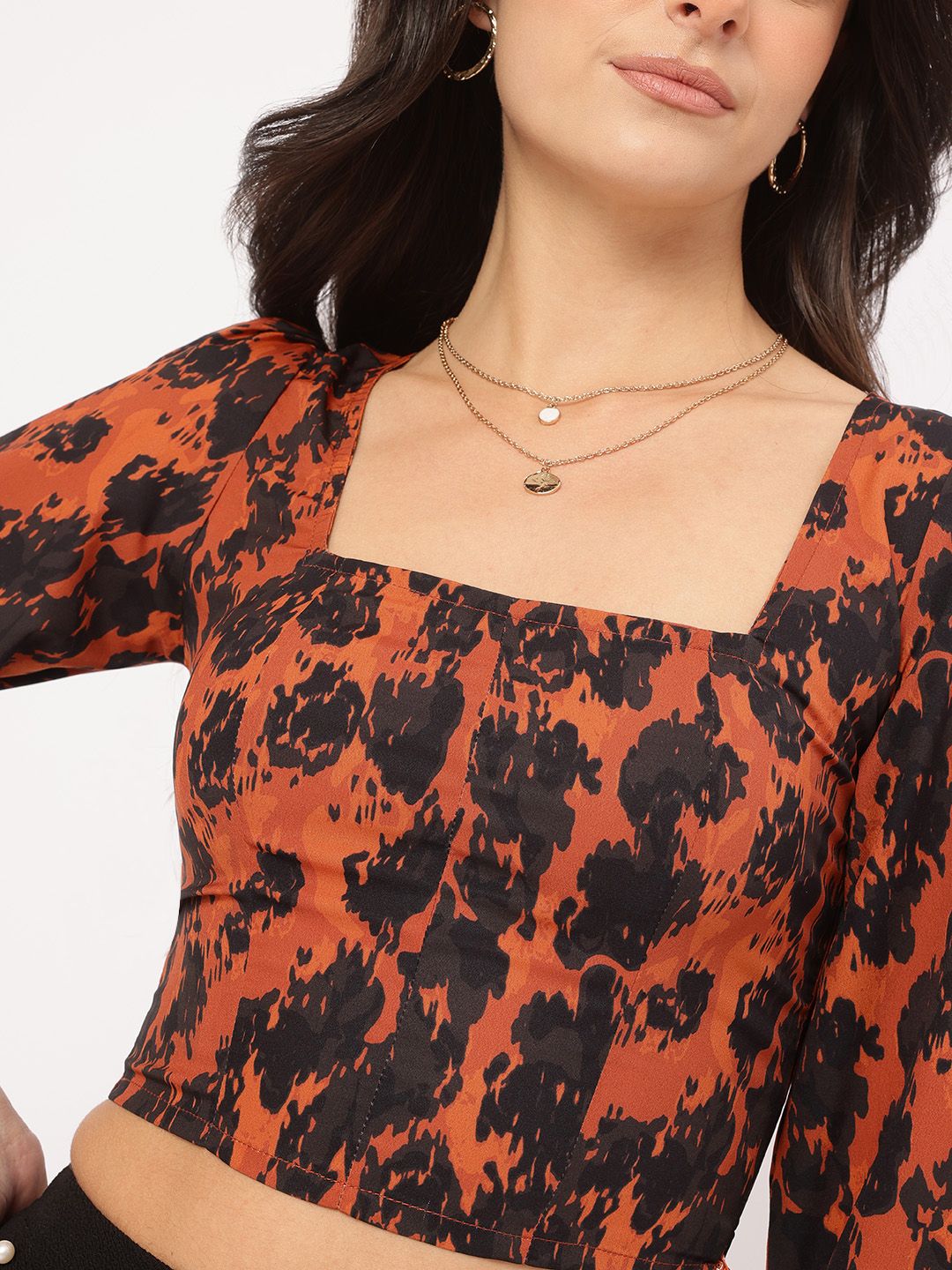 DressBerry Kawaii Dreamscape Square Neck Printed Panelled Crop Top