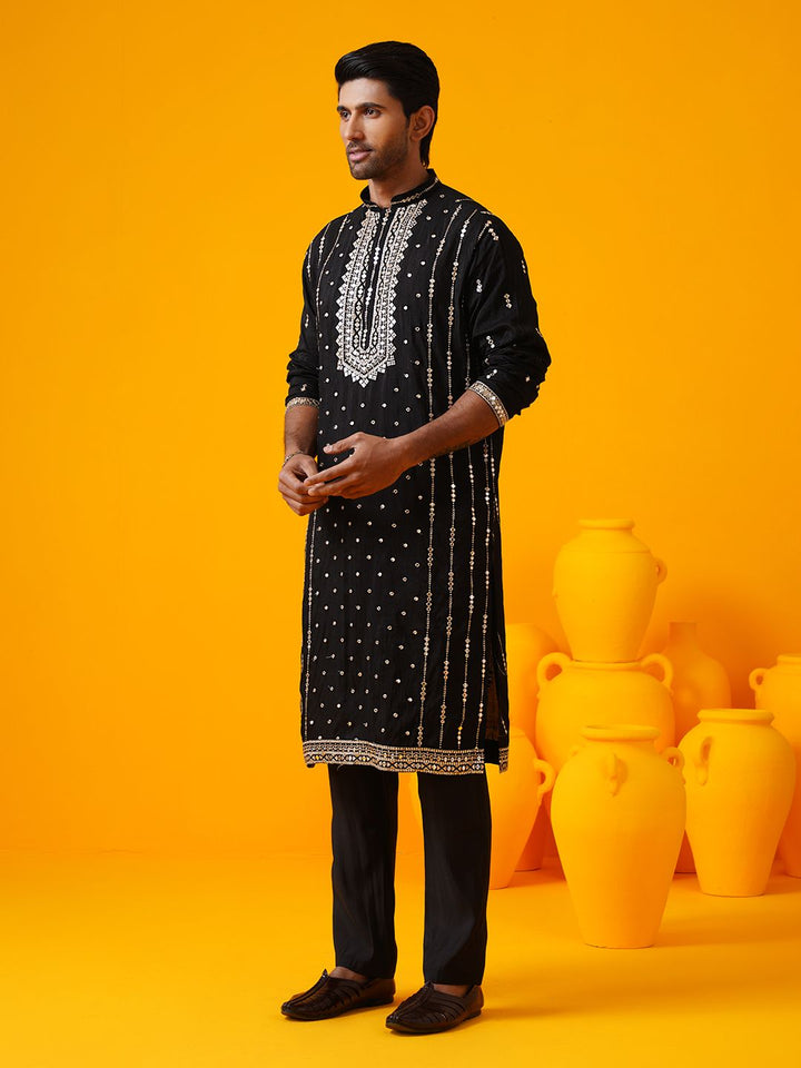 SOJANYA LUXE Geometric Embroidered Mandarin Collar Pure Silk Straight Kurta With Trouser