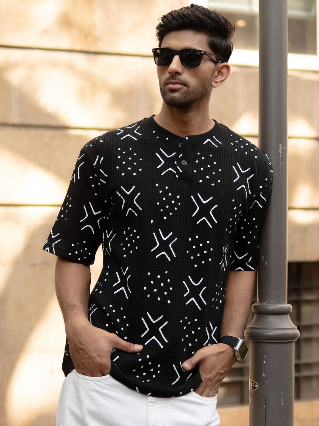 T-Shirt Henley Lelaki Powerlook Lelaki Hitam Berstruktur Hitam