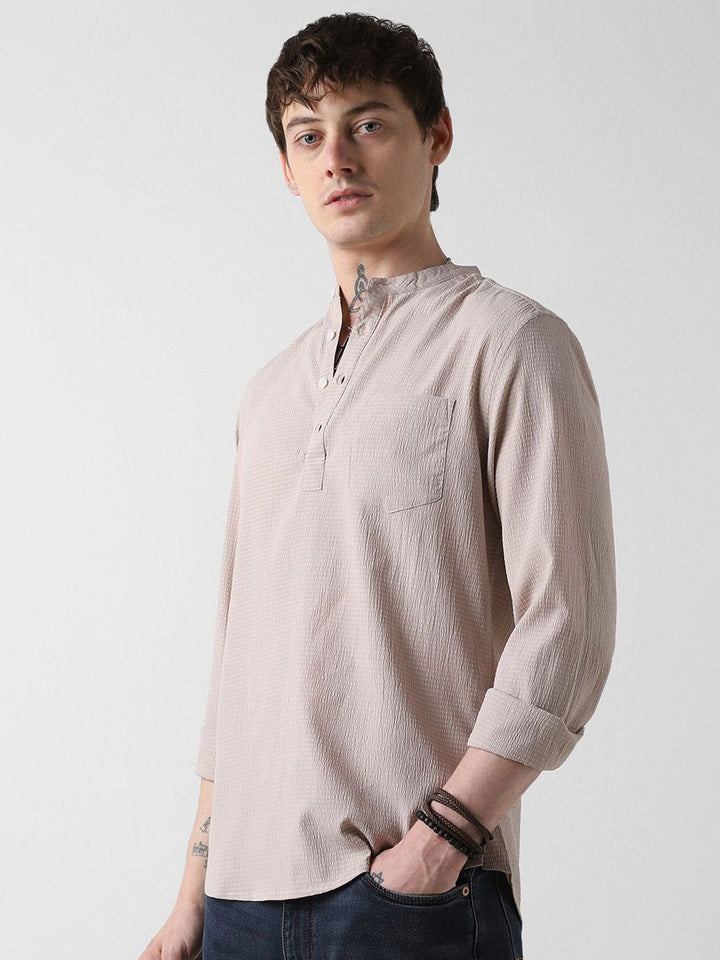 VASTRADO Self Design Mandarin Collar Seersucker Short Straight Kurta