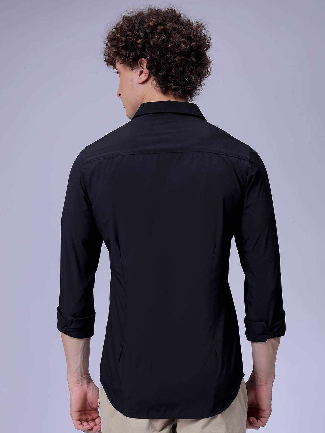 The Indian Garage Co Men Slim Fit Spread Collar Solid Casual Shirt