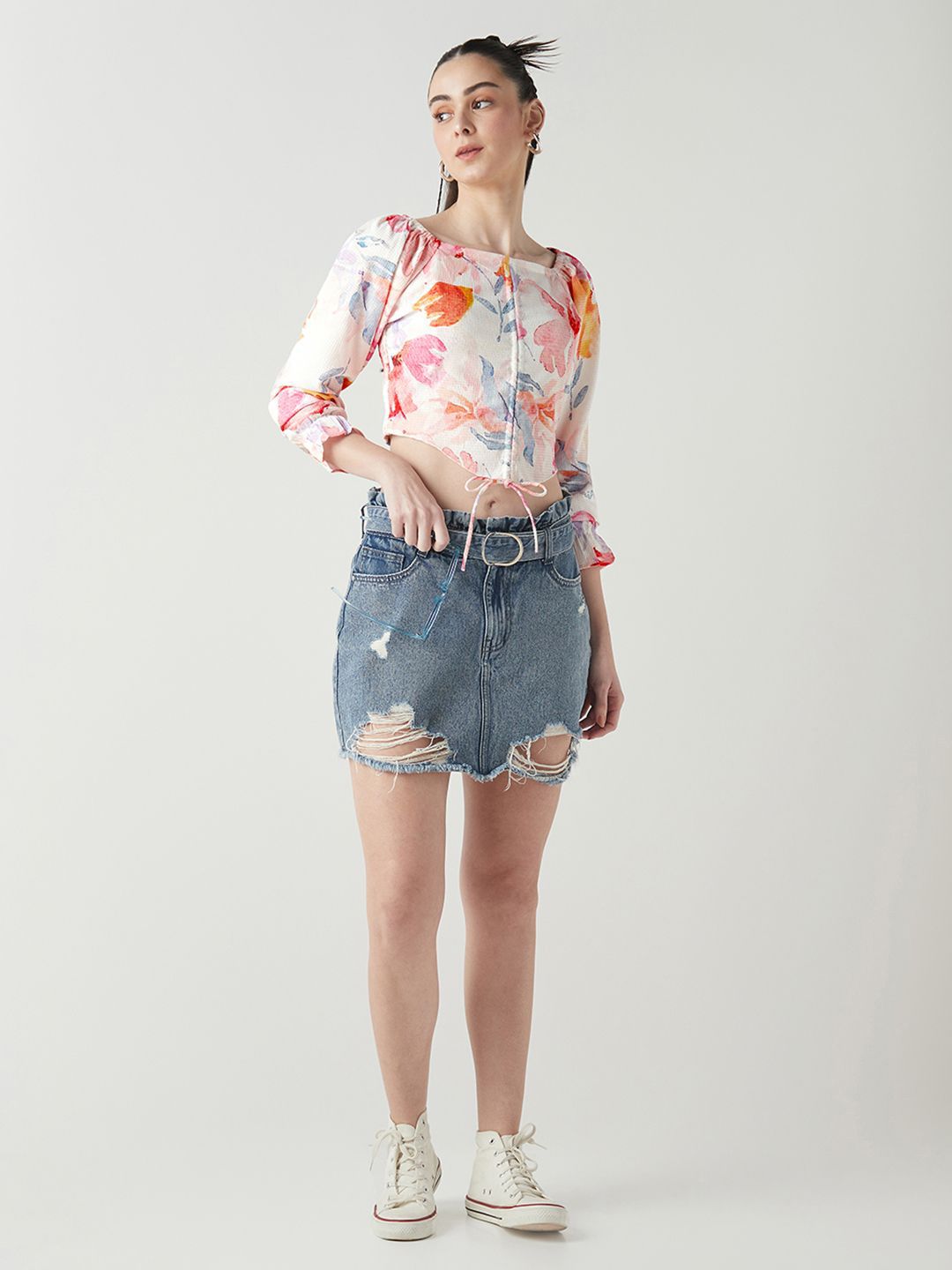 Bewakoof Women Floral Printed Puff Sleeve Crop Top