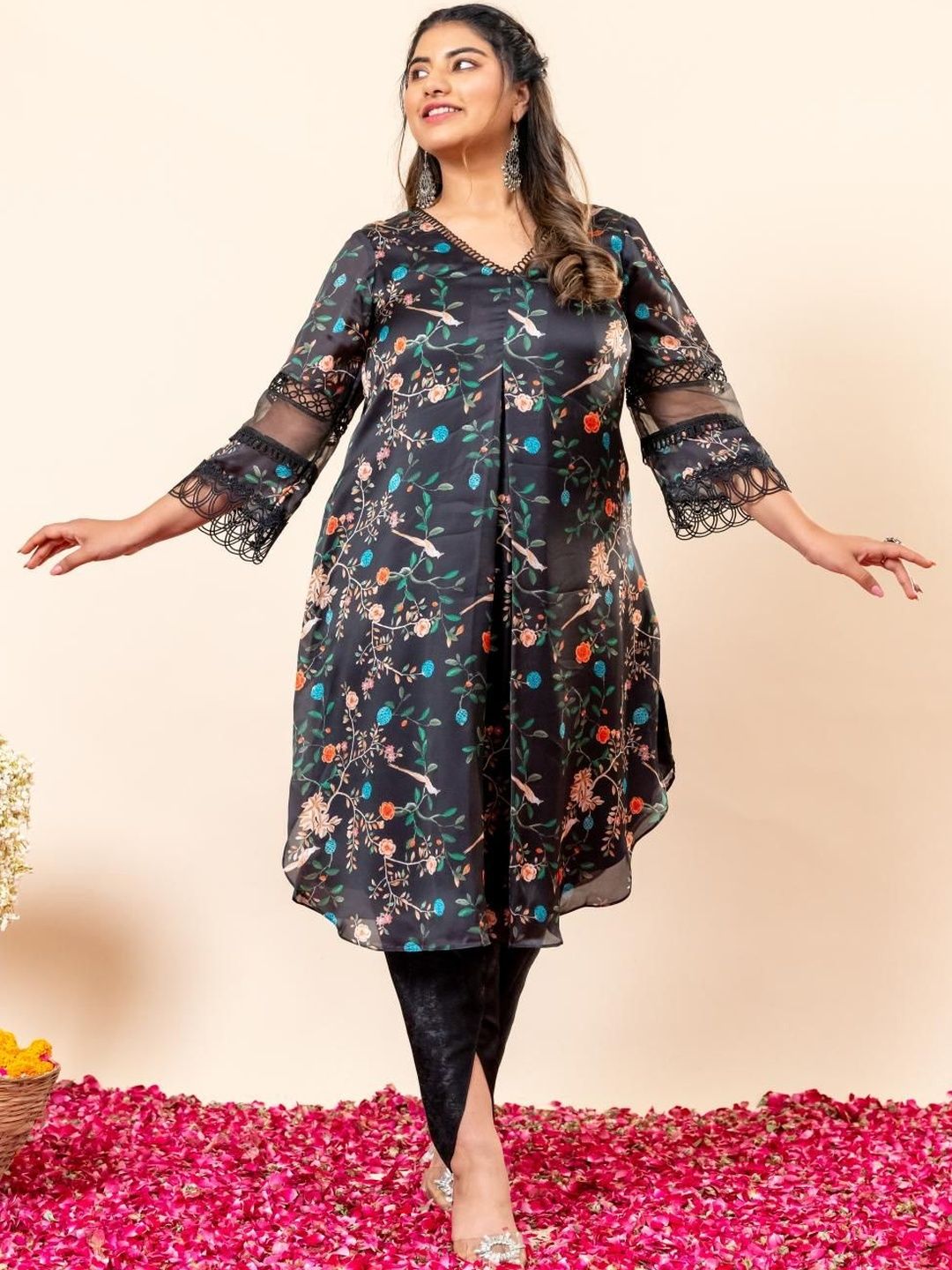 Mamicha Printed V-Neck Kurta Set