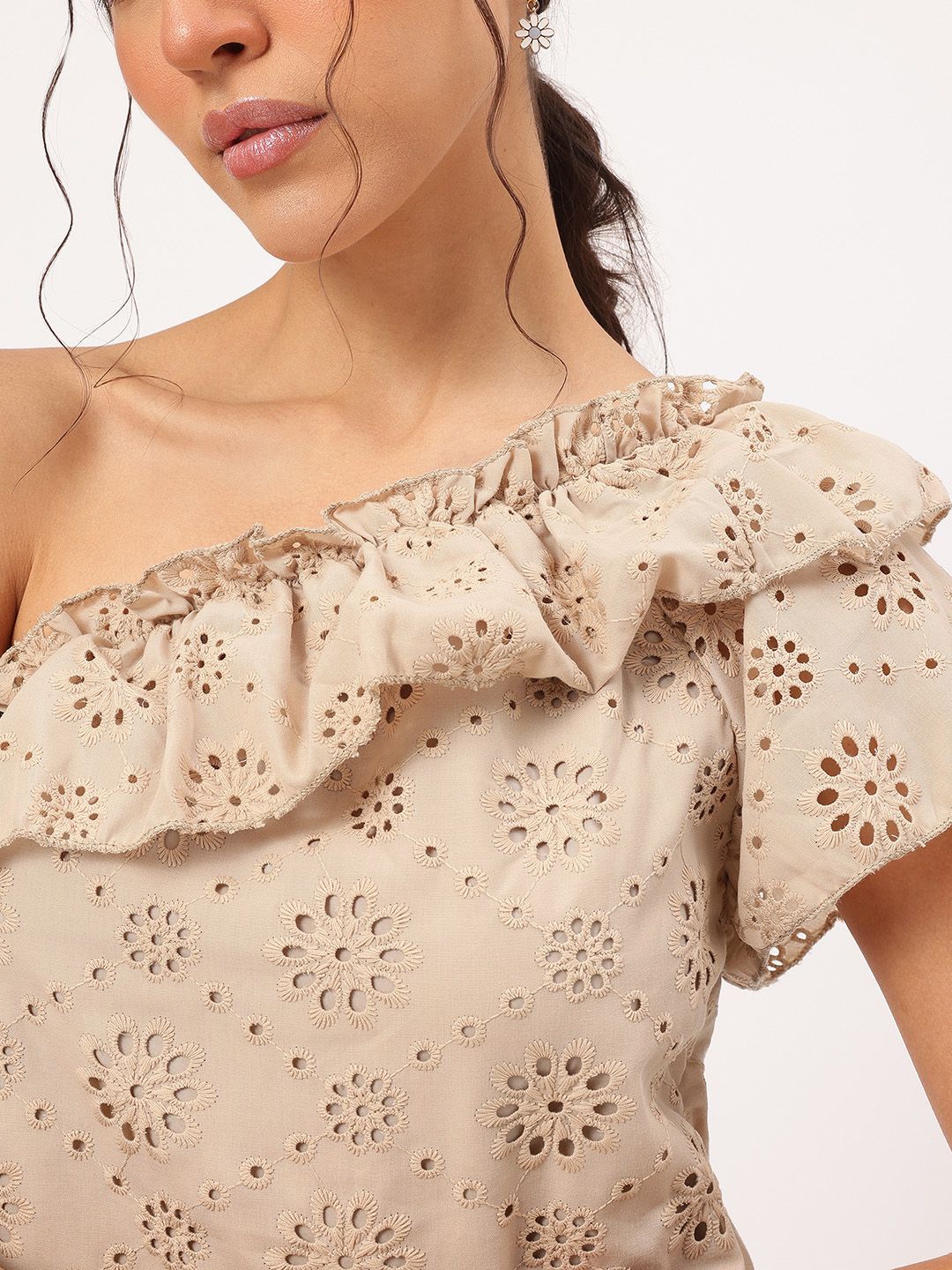 DressBerry Brunch Glamour One-Shoulder Schiffli Ruffled Top