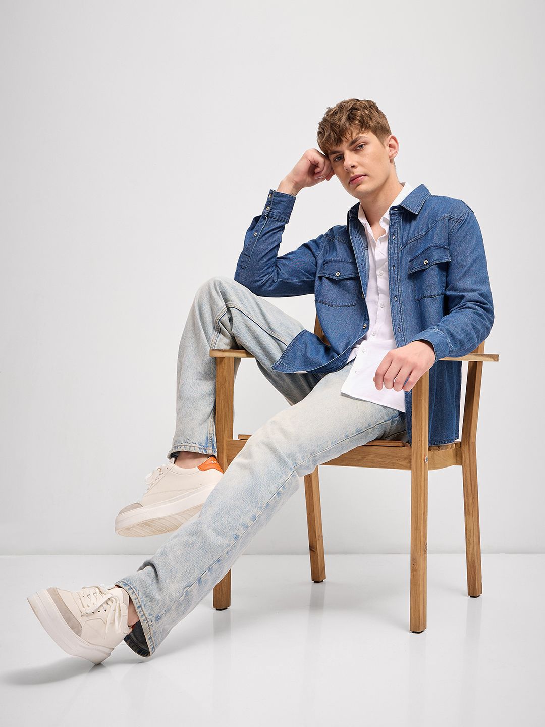THE BEAR HOUSE Men Spread Collar Faded Cotton Relaxed Fit Casual Shirt