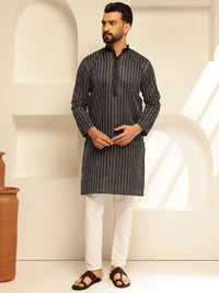 SOJANYA Geometric Embroidered Thread Work Straight Kurta