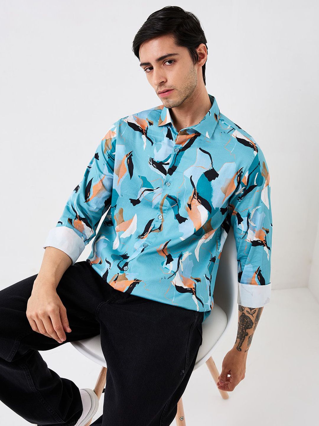 SPYKAR Men Slim Fit Conversational Printed Spread Collar Cotton Casual Shirt
