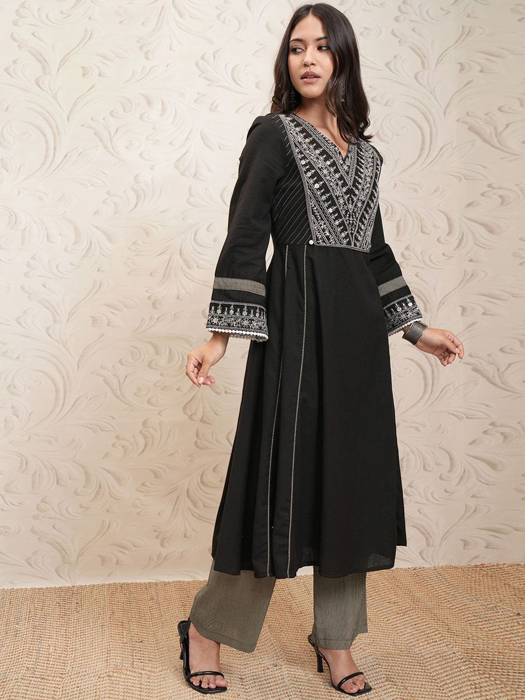Vishudh Floral Embroidered Panelled Sequinned Pure Cotton Kurta With Trousers
