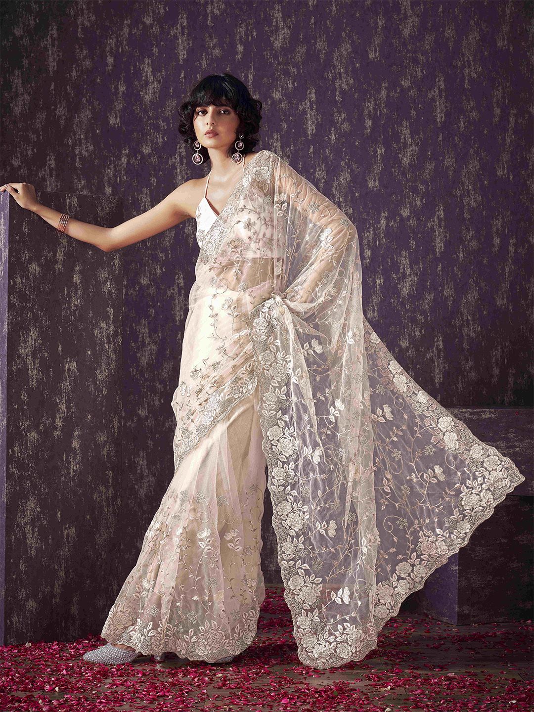 Tikhi Imli Floral Sequinned Embroidered Net Saree With Scalloped Border