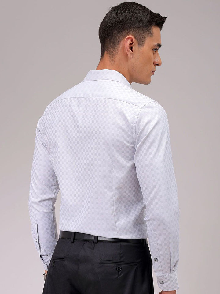 The Indian Garage Co. X Luxe Men Cutaway Collar Checked Slim Fit Formal Shirt