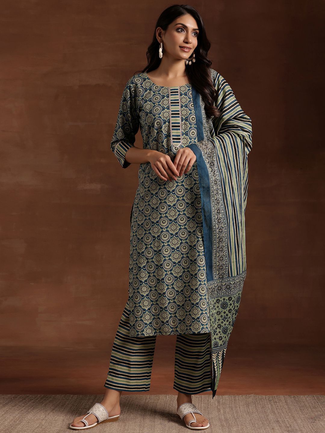Libas Ethnic Motifs Printed Gotta Patti Pure Cotton Kurta with Trousers & Dupatta