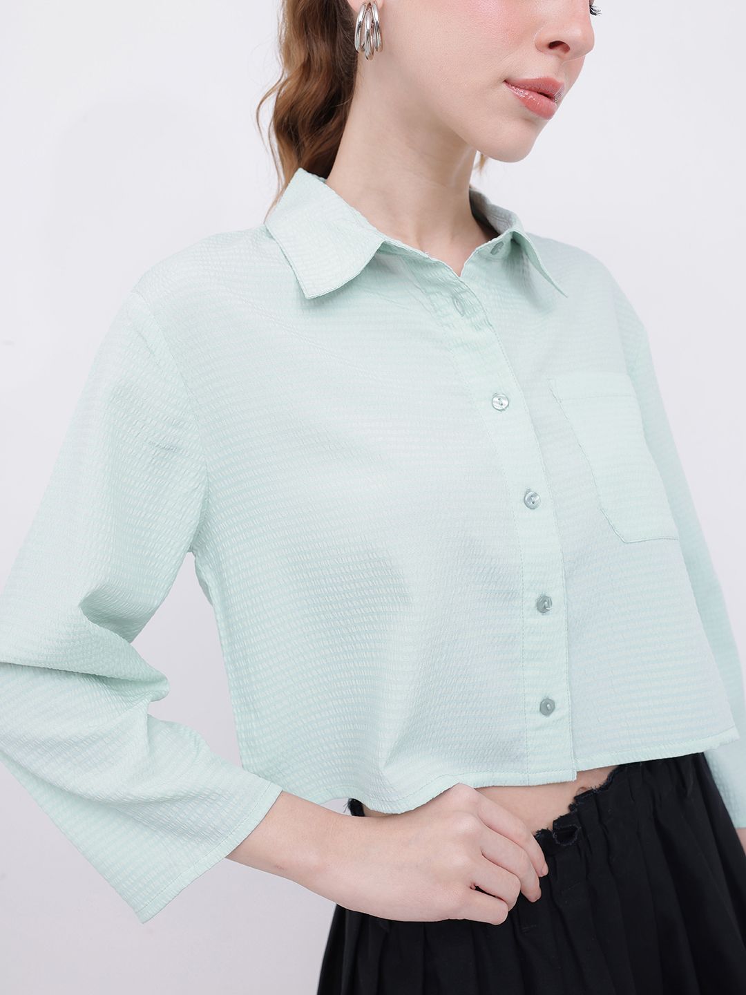 DressBerry Puckered Sneak Seersucker Relaxed Fit Crop Shirt