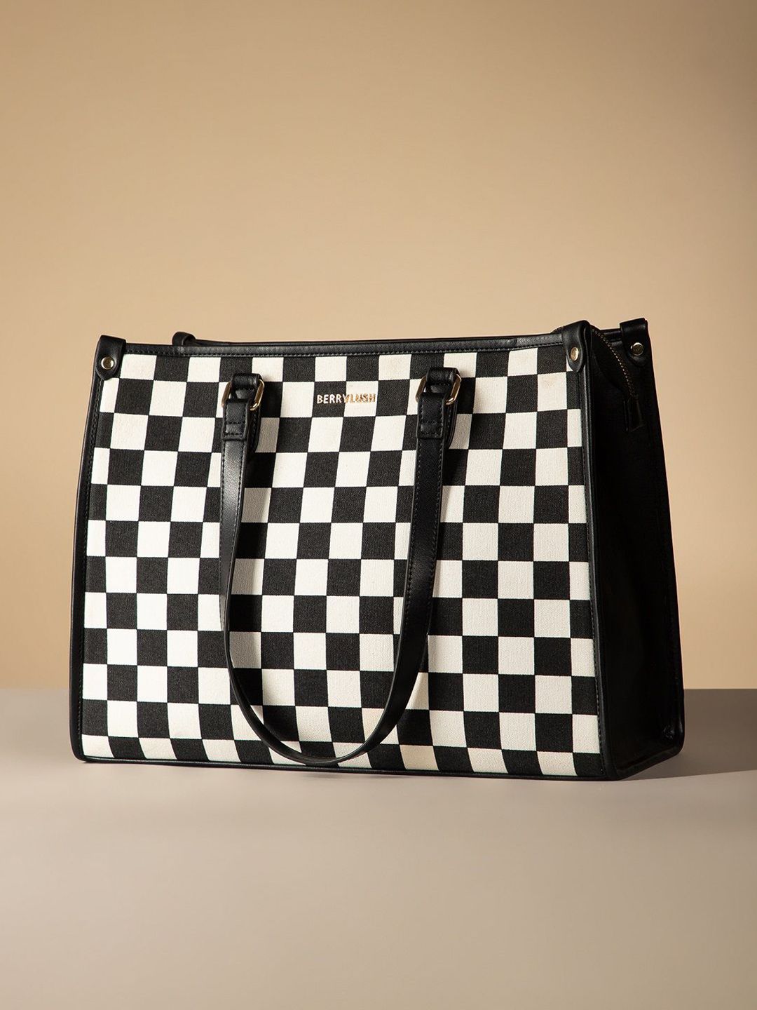 Berrylush Women Swagger Shoulder Bag