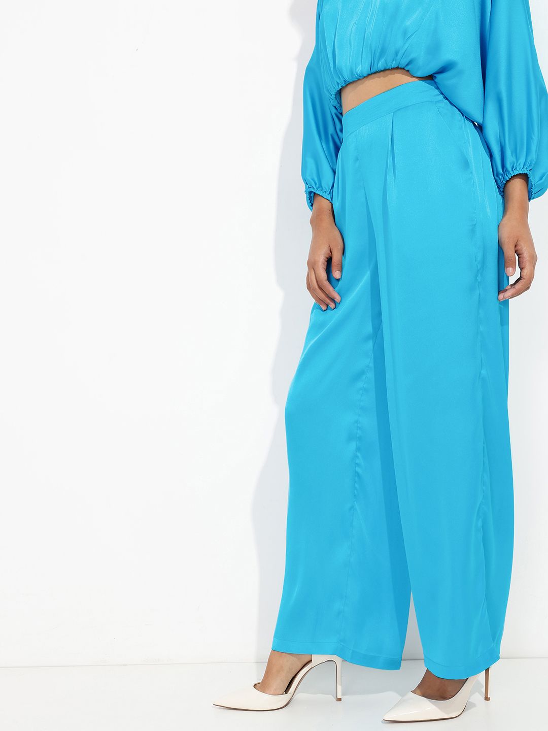 DressBerry Glamour & Opulence Silky Satin Flared Trouser