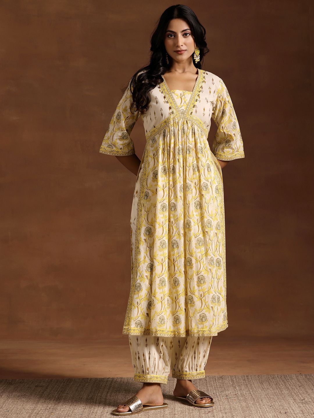 Libas Women Floral Printed Regular Beads and Stones Pure Cotton Kurta with Salwar