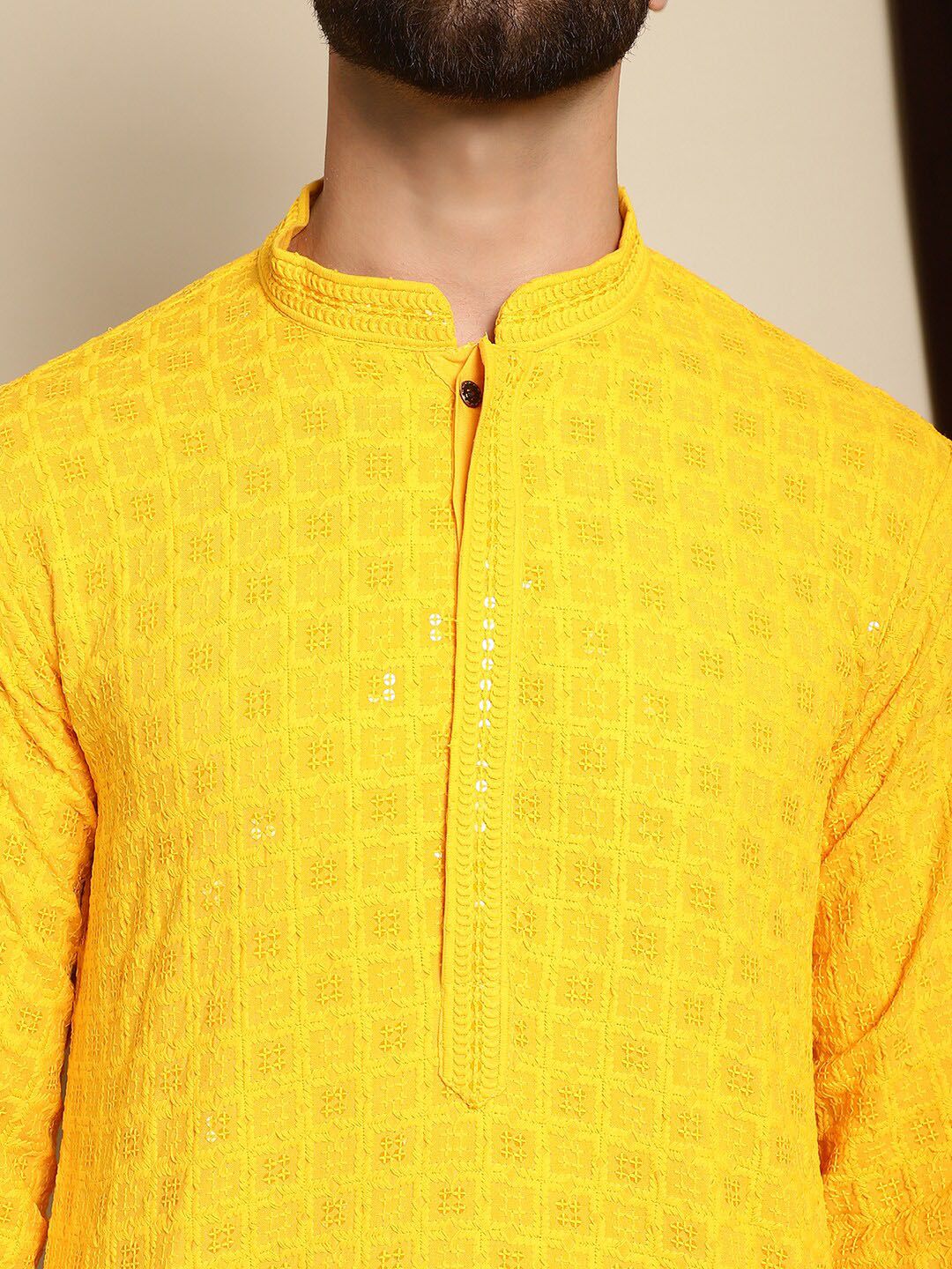 Kurta Kapas Tulen Kolar Mandarin Bersulam Geometri Anouk Dengan Churidar