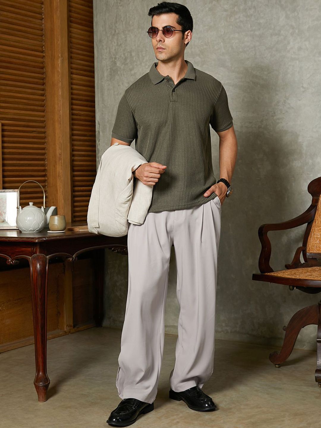Campus Sutra Men Comfort Relaxed Fit Trousers