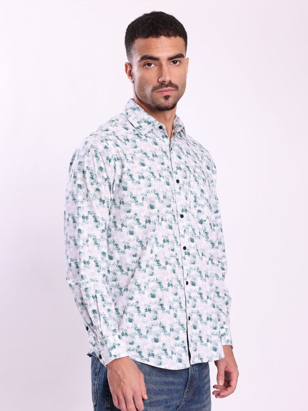 Bene Kleed Floral Printed Spread Collar Cotton Regular Fit Casual Shirt