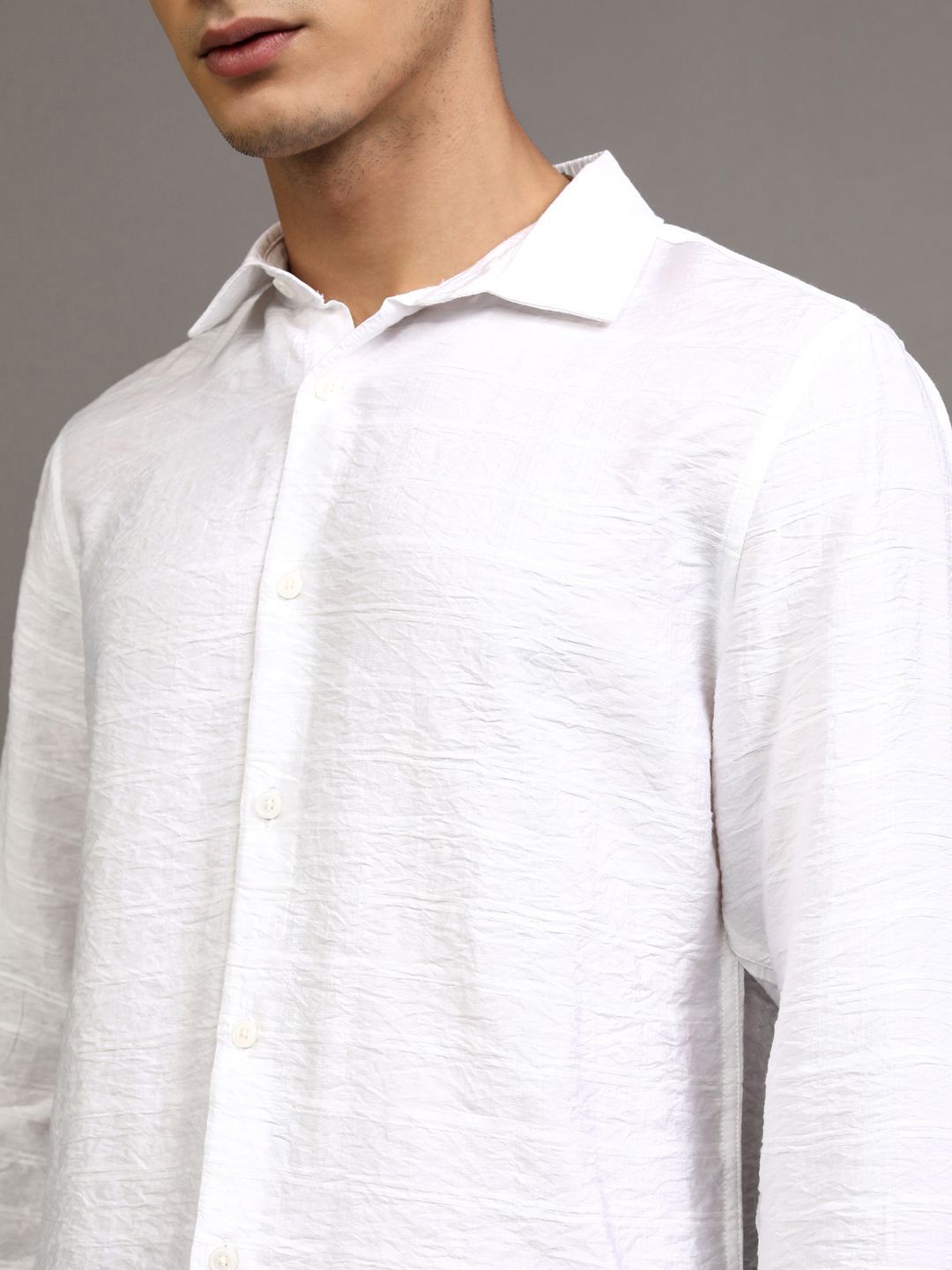 HIGHLANDER Men Crushed Textured Solid Casual Shirt
