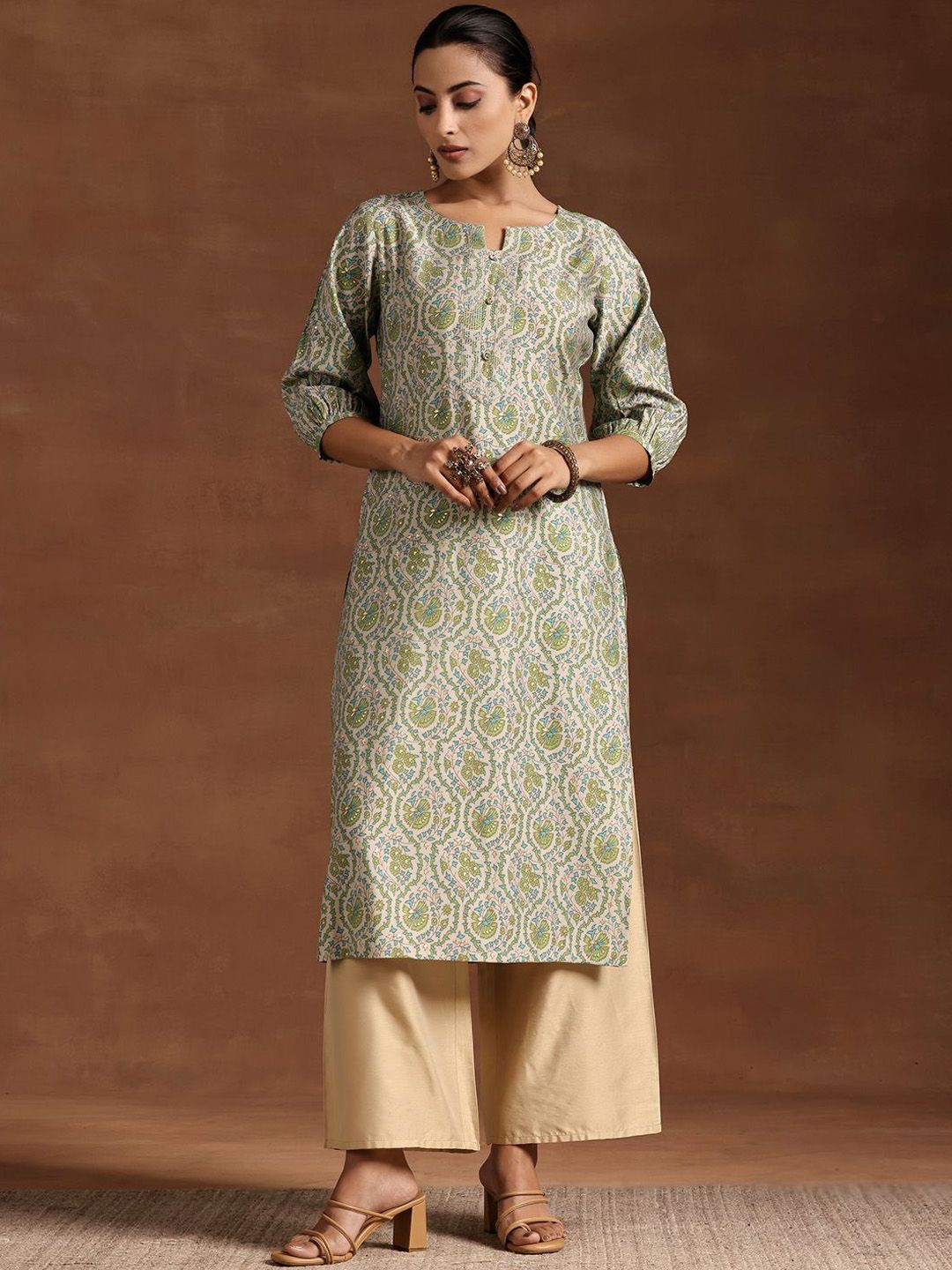 Libas Floral Printed Puff Sleeves Straight Kurta