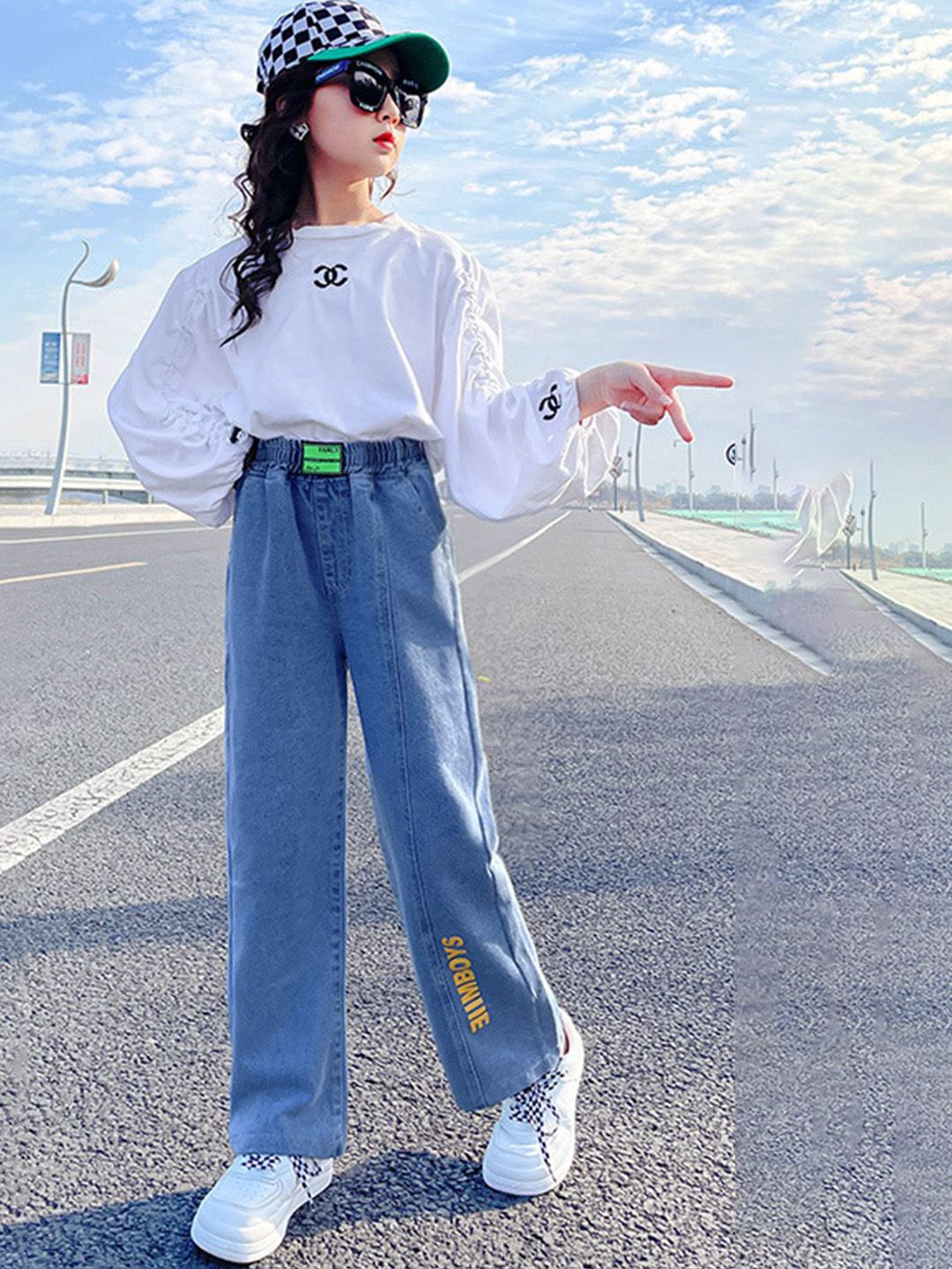 YK Girls Comfort Relaxed Fit High-Rise Stretchable Jeans