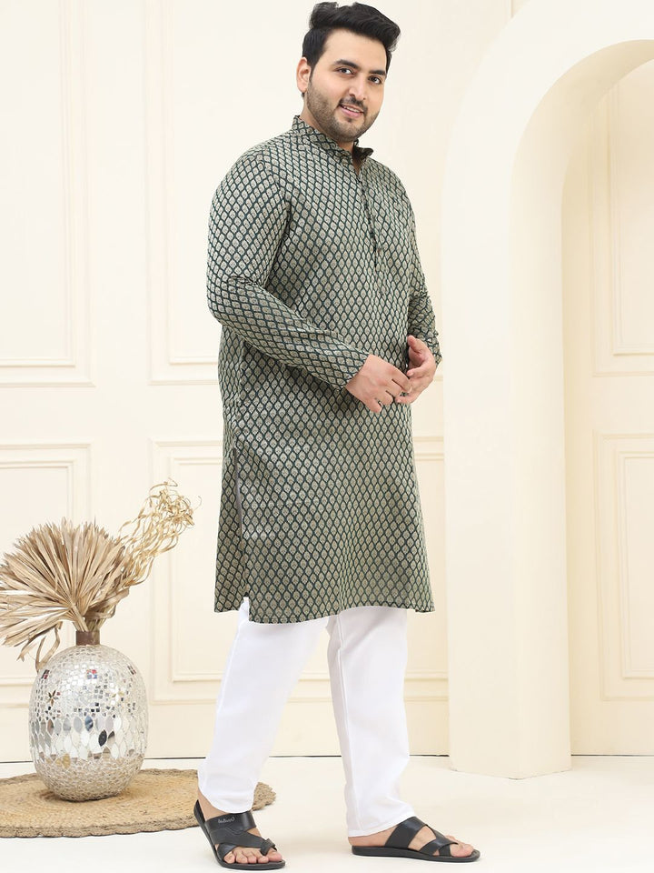 SOJANYA PLUS Woven Design Regular Straight Kurta with Pyjamas
