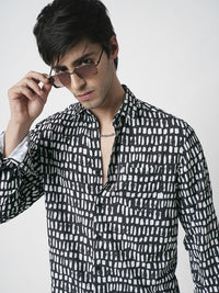 VASTRADO Men Classic Spread Collar Geometric Printed Slim Fit Casual Shirt