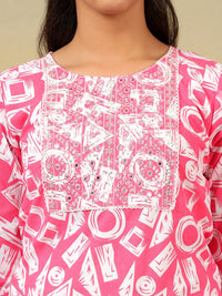 Mamicha Women Printed Regular Mirror Work Pure Cotton Kurta with Trousers & With Dupatta