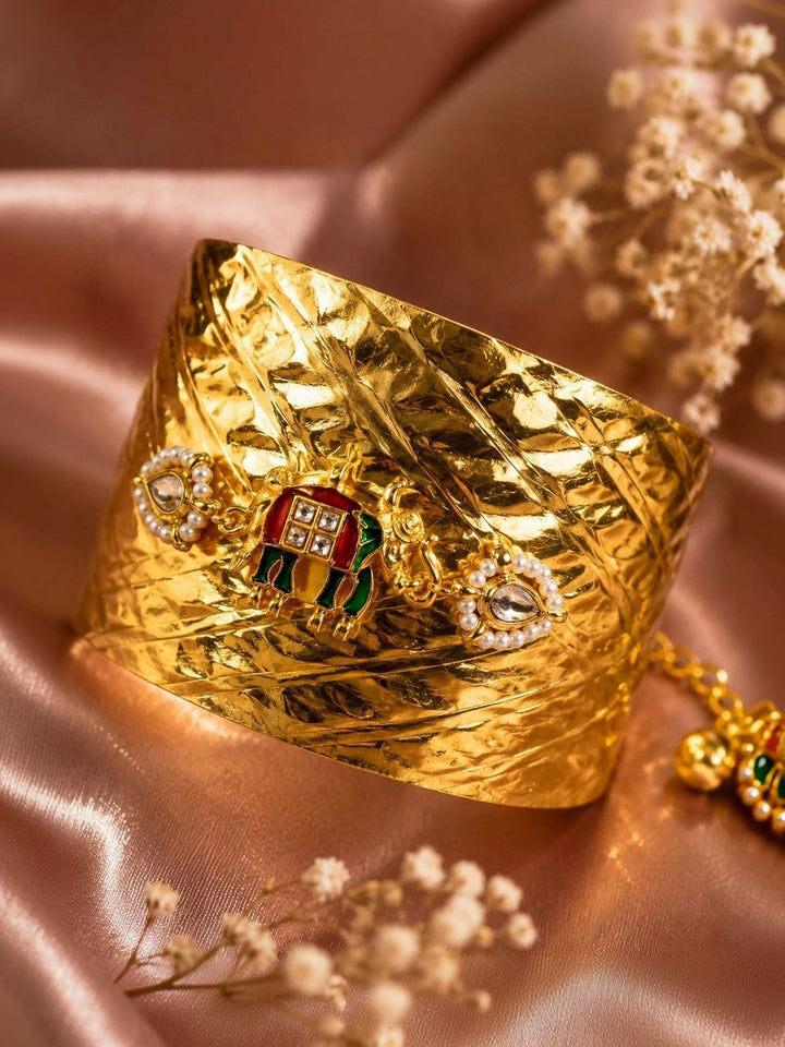PANASH Wanita Brass Cubic Zirconia Enameled Gold Plated Cuff Bracelet