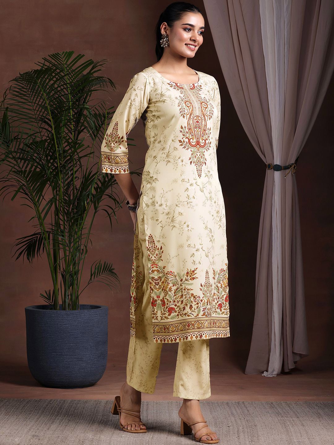 Libas Floral Printed Round Neck Straight Kurta With Trousers & Dupatta