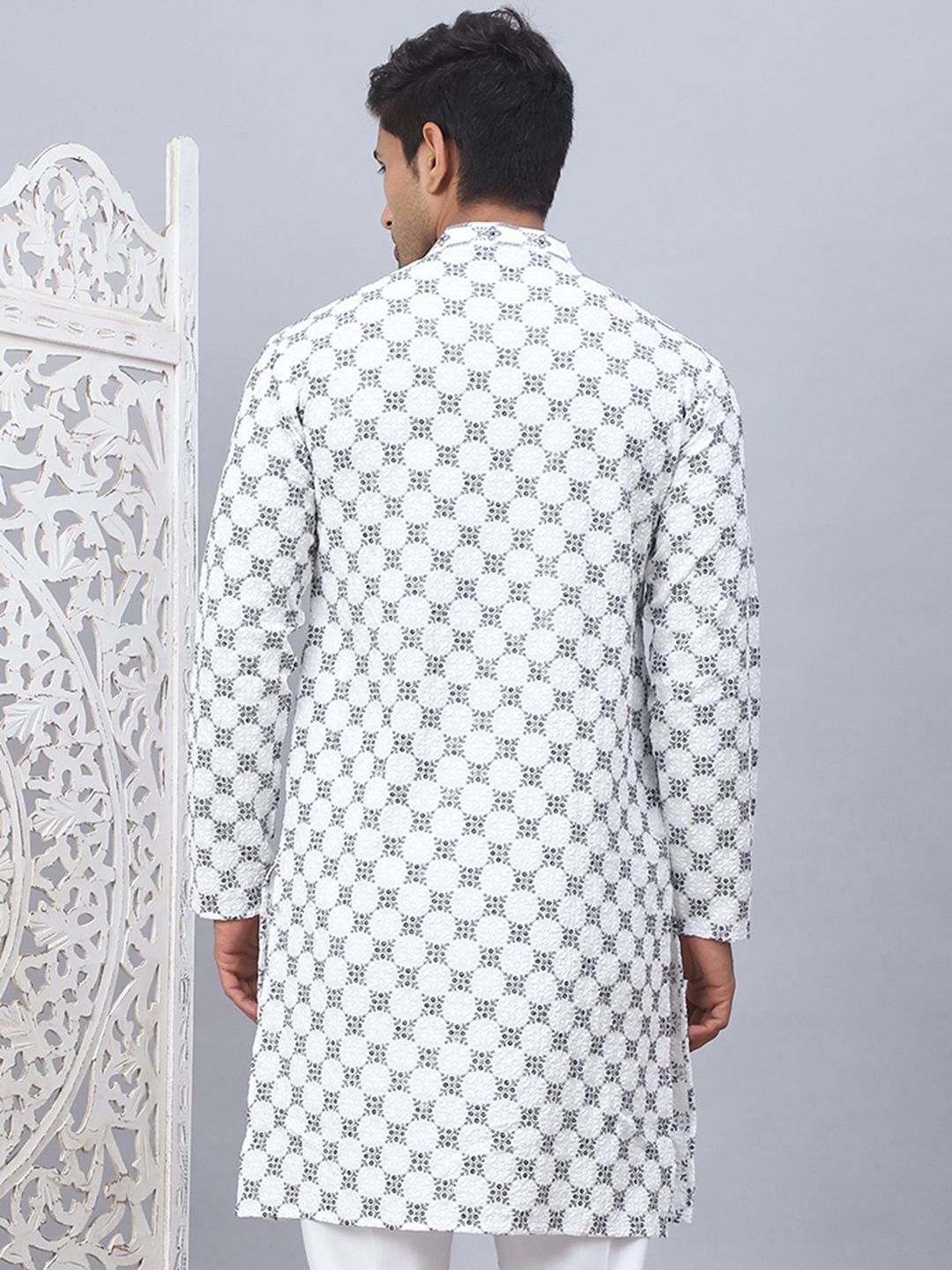 Jompers Floral Embroidered Sequinned Mandarin Collar Straight Kurta