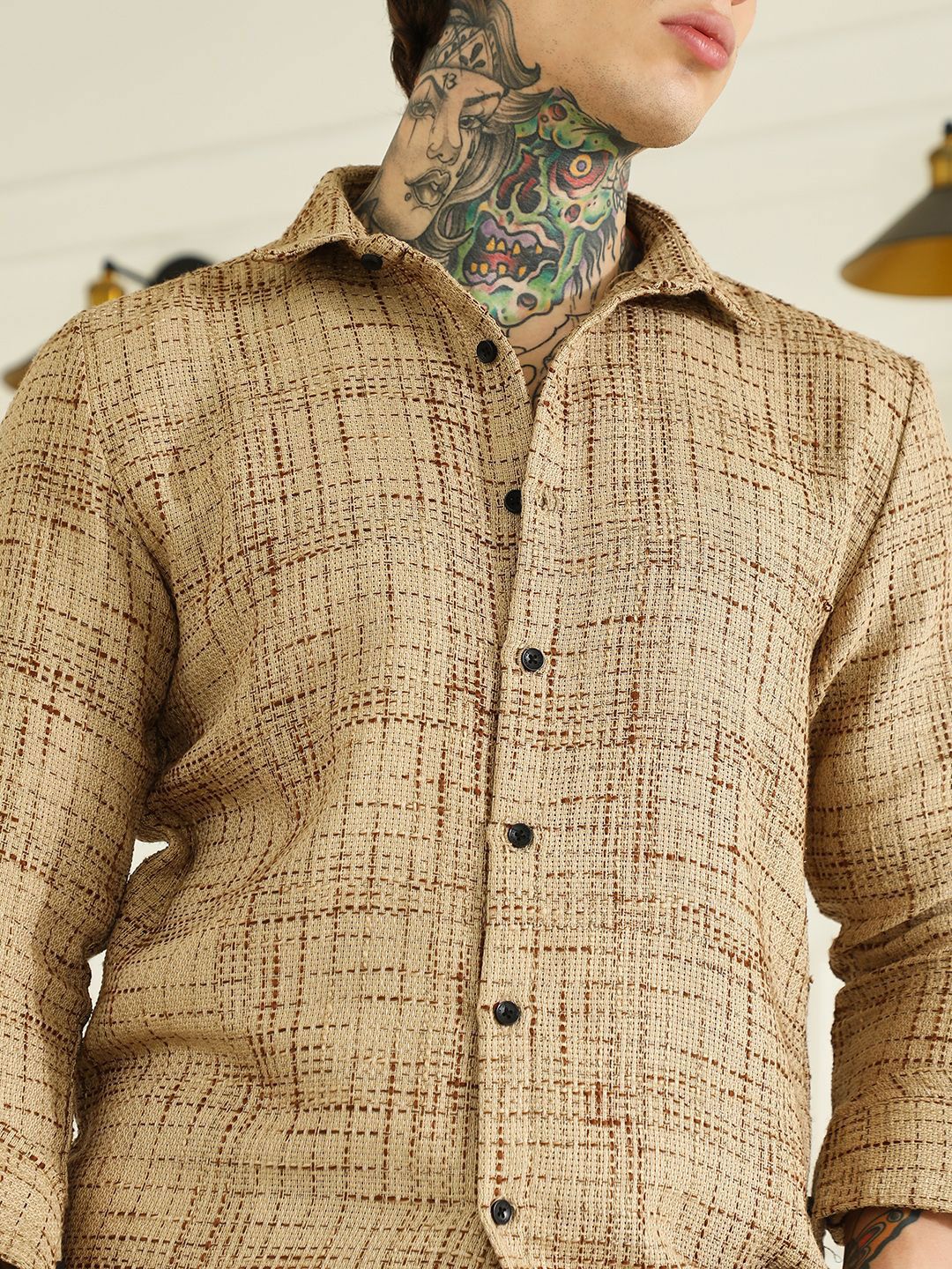 Campus Sutra Comfort Textured Spread Collar Casual Shirt