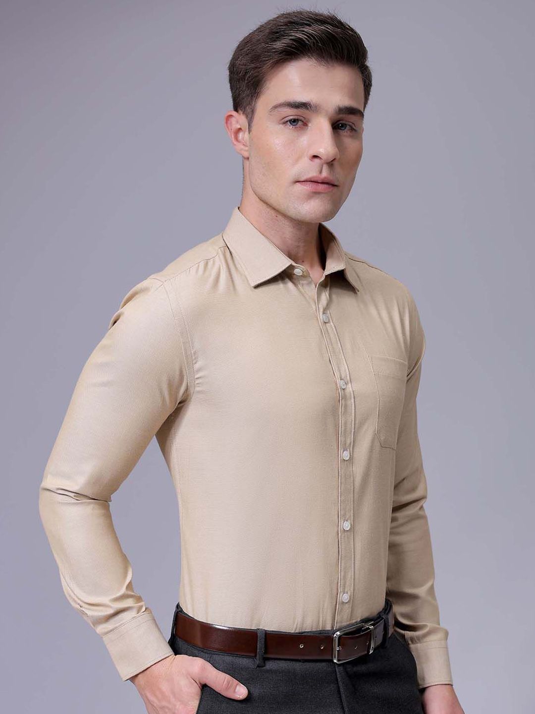 The Indian Garage Co. X Luxe Men Slim Fit Cutaway Collar Solid Formal Shirt