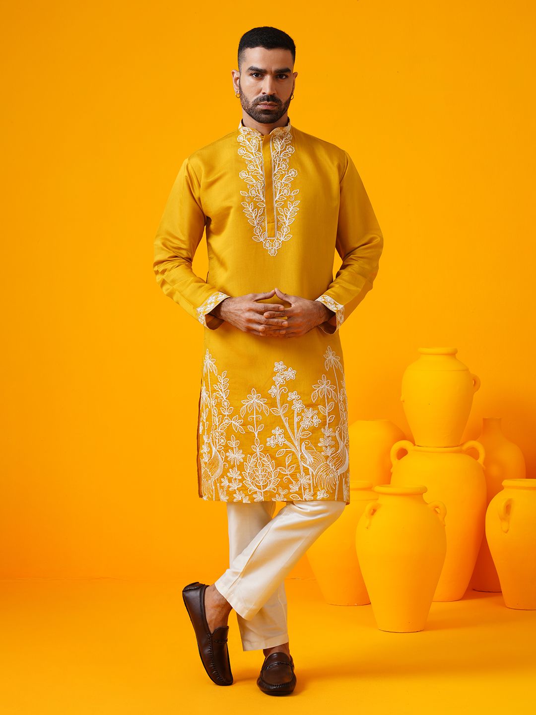 SOJANYA LUXE Floral Embroidered Mandarin Collar Straight Kurta With Trouser