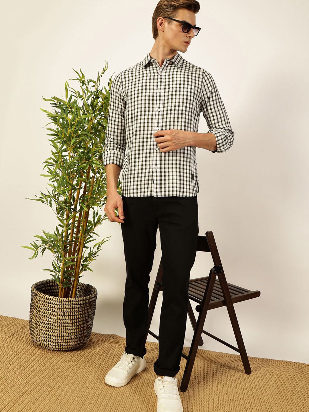 Thomas Scott Men Smart Spread Collar Micro Checked Cotton Slim Fit Casual Shirt