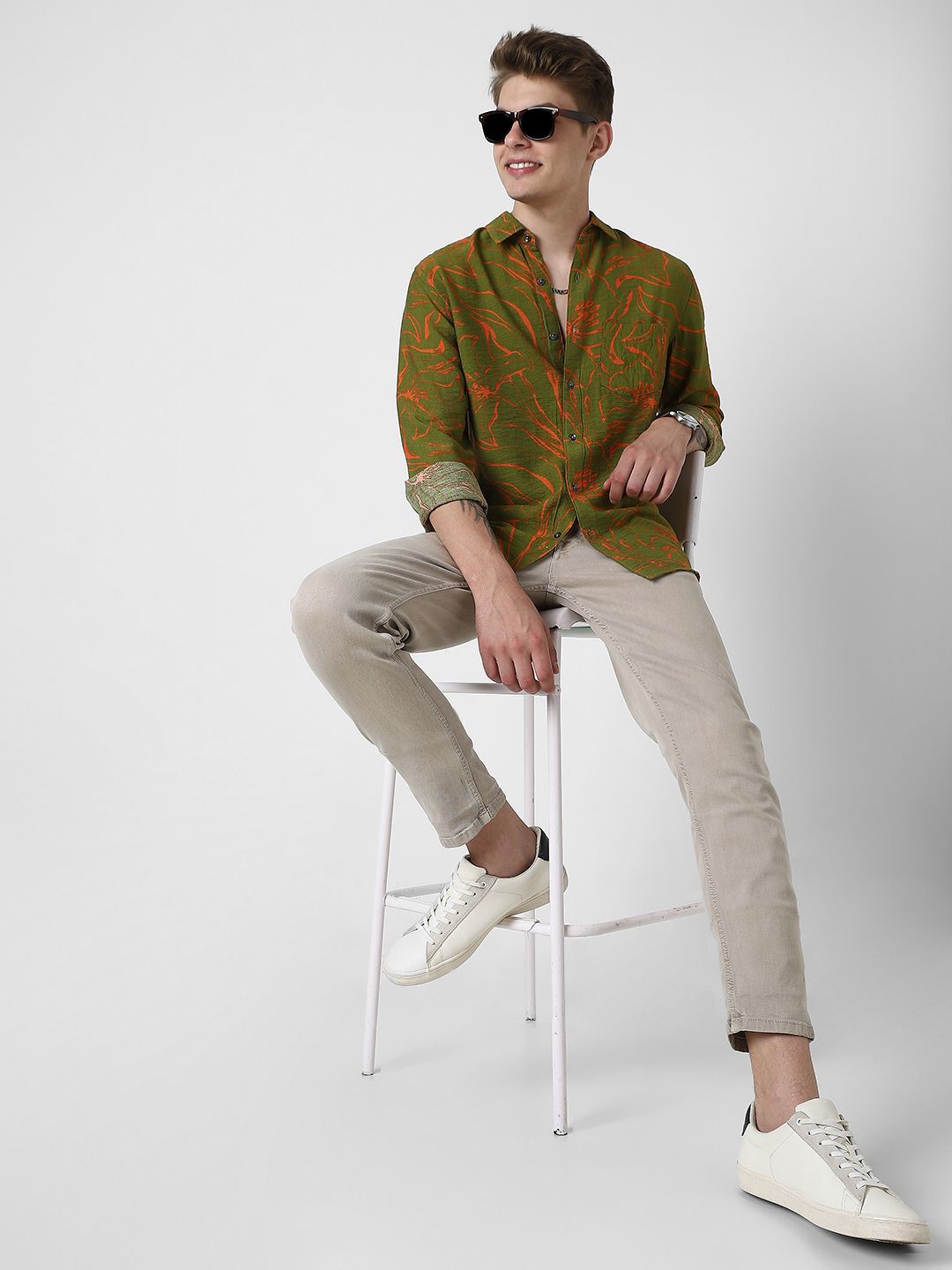 VASTRADO Men Classic Slim Fit  Printed Slim Collar Casual Shirt