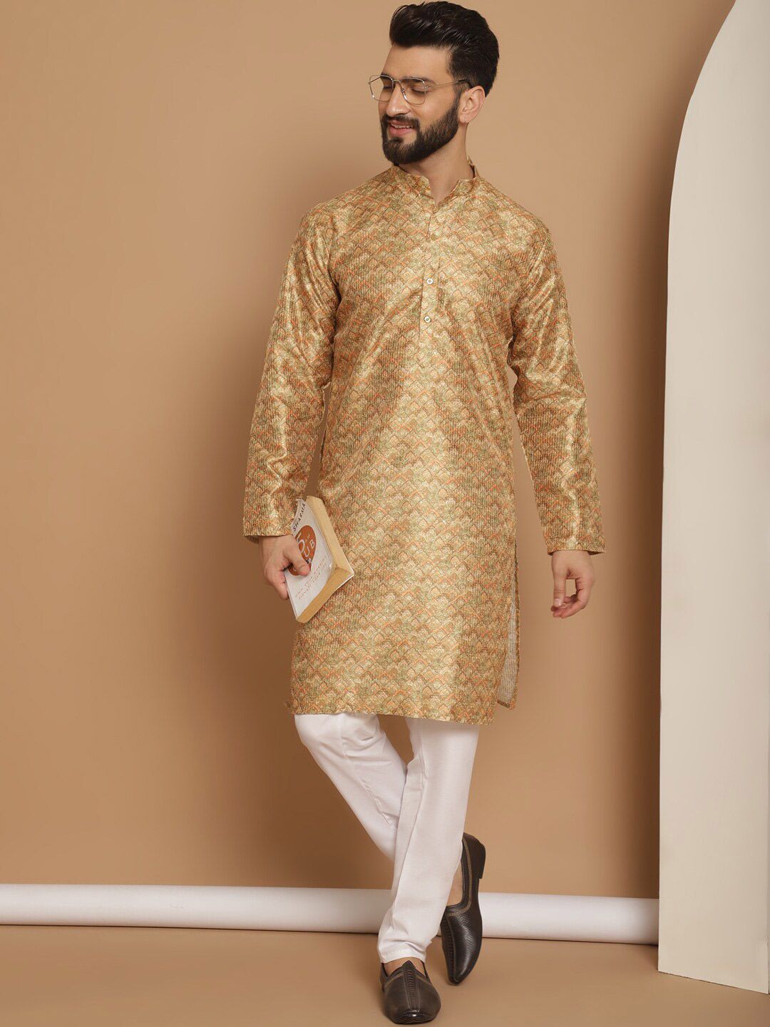 Kurta Lengan Panjang Kolar Mandarin Bercetak Motif Etnik Anouk dengan Churidar