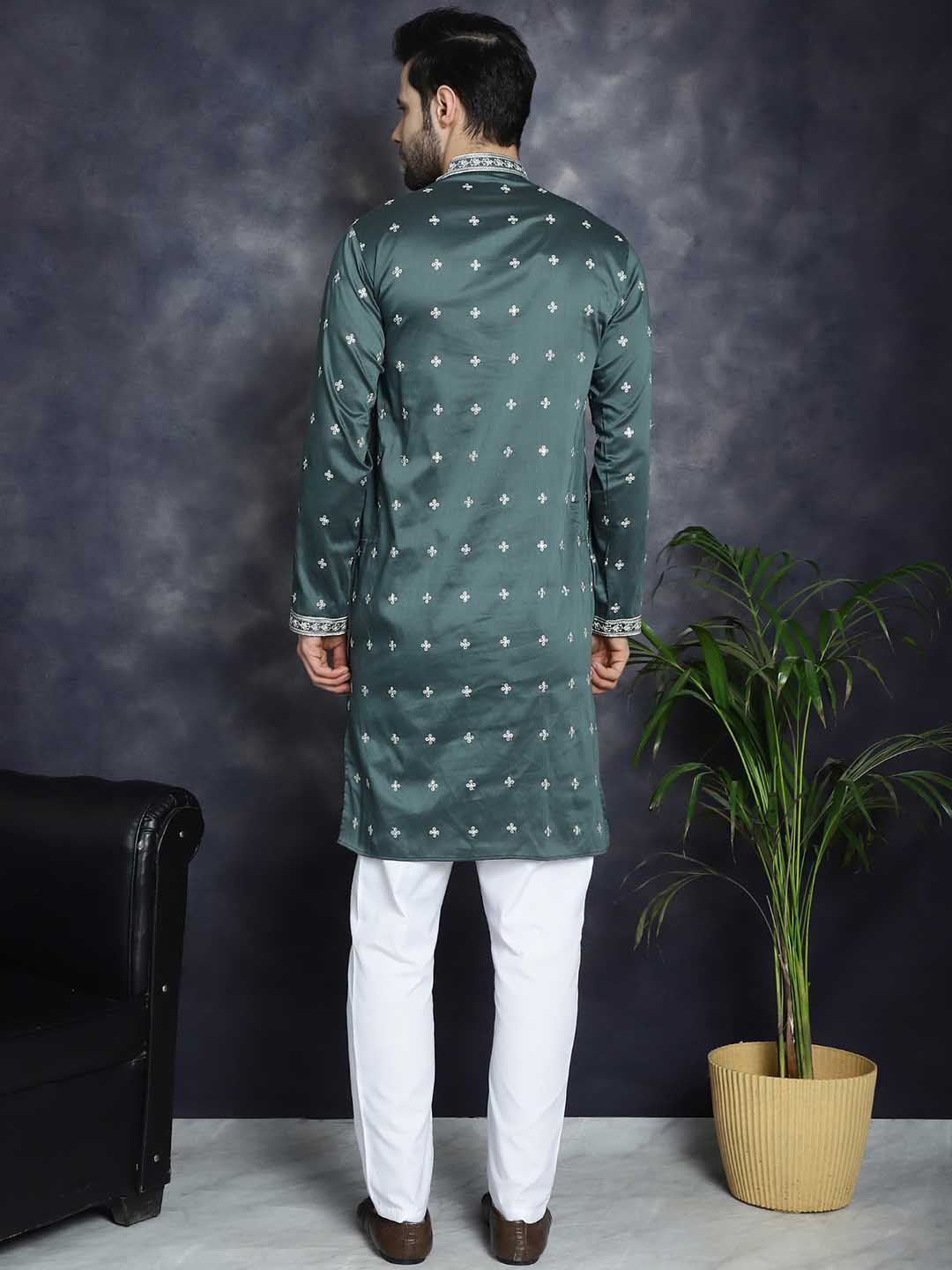 Jompers Ethnic Motifs Embroidered Mandarin Collar Sequinned Straight Kurta With Pyjama