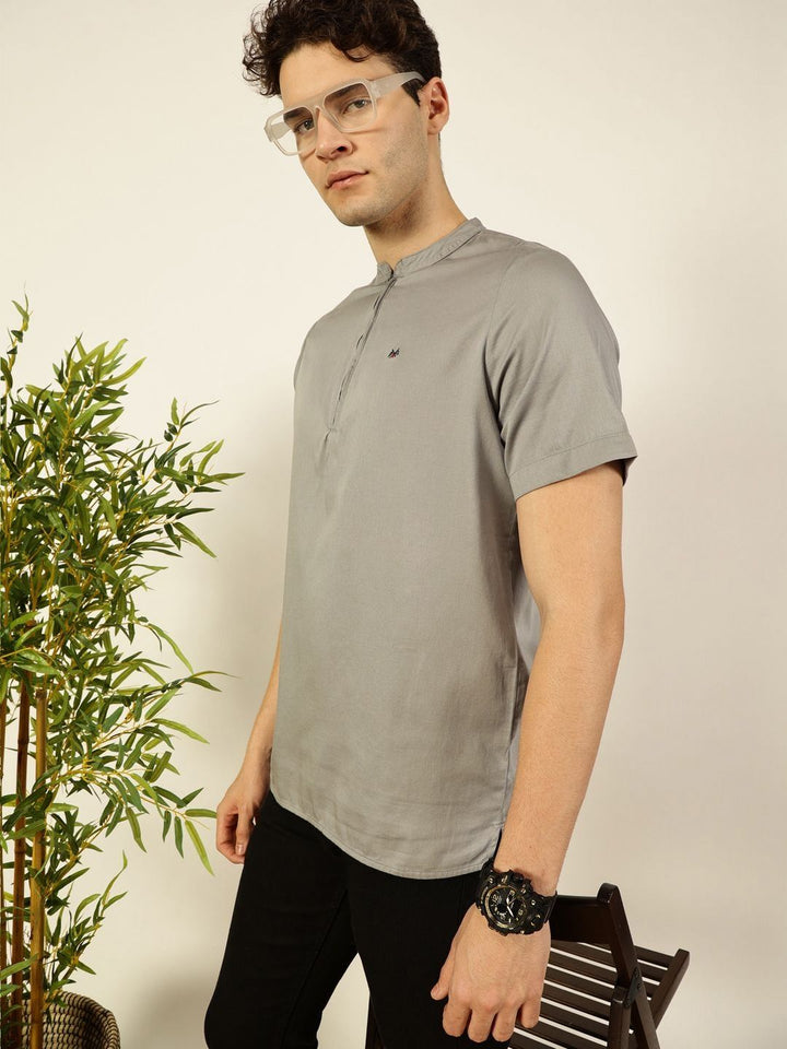 Thomas Scott Men Solid Mandarin Collar Cotton T-Shirt