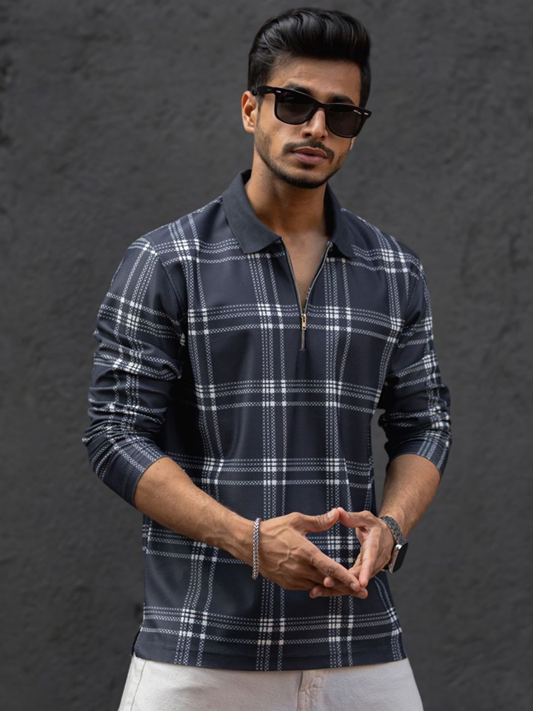 Powerlook Men Checked Polo Collar T-shirt