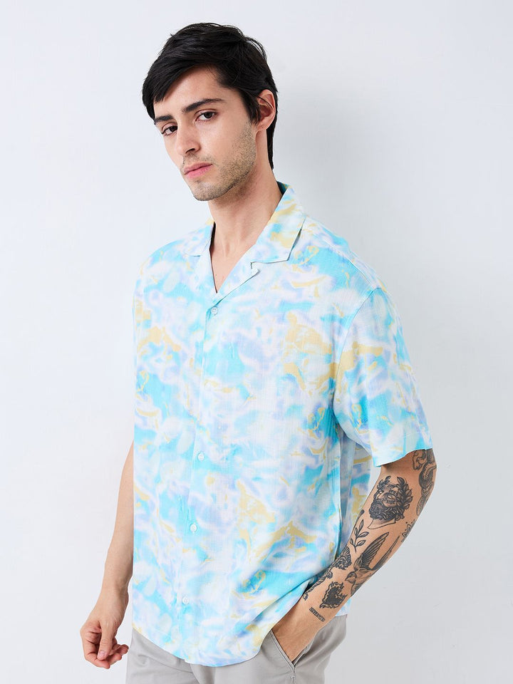 SPYKAR Men Relaxed Fit Cuban Collar Abstract Printed Cotton Casual Shirt