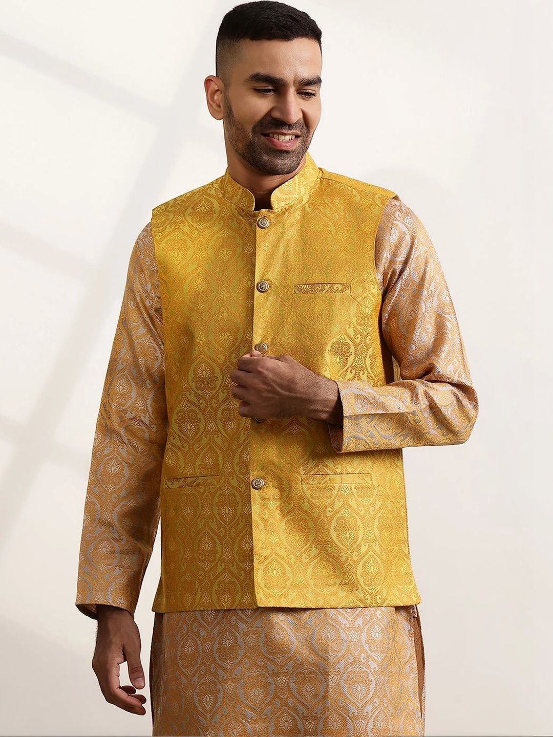 Jaket Nehru Brocade Rekaan Tenunan Anouk
