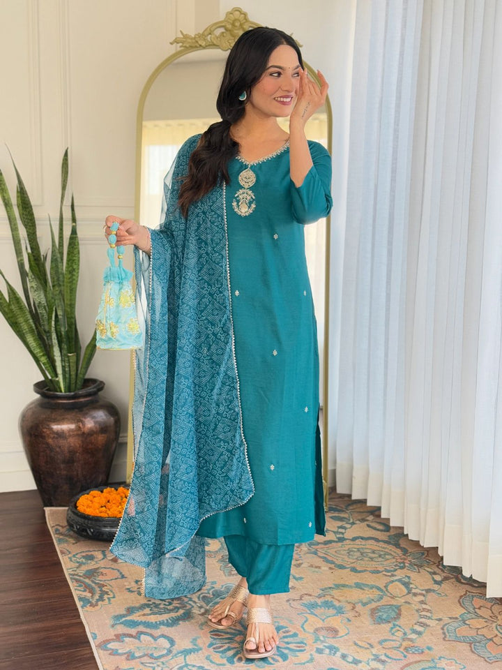 KALINI Women Floral Embroidered Zari Straight Kurta With Trousers & Dupatta