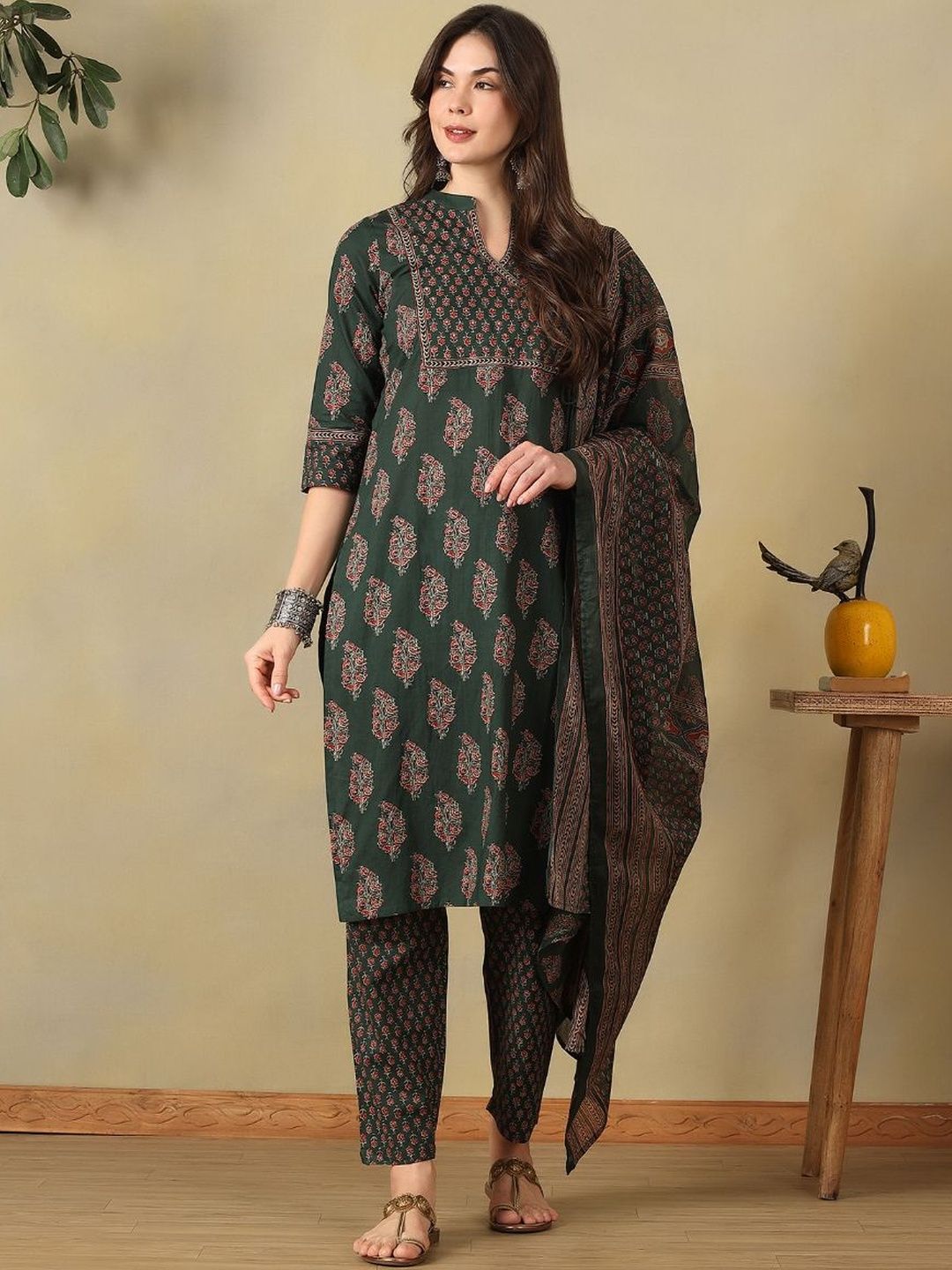 Mamicha Women Ethnic Motifs Printed Regular Mirror Work Pure Cotton Kurta with Trousers & With Dupatta