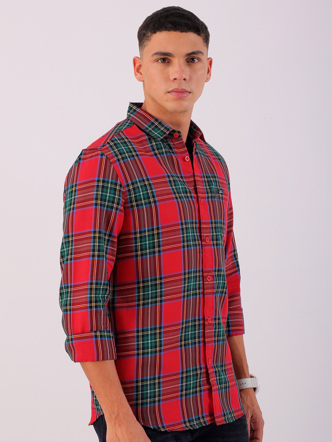 The Indian Garage Co Men Cutaway Collar Checked Cotton Slim Fit Casual Shirt